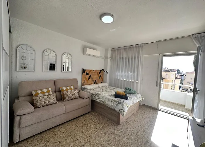 Ver5 - Terraza Con Vistas Al Mar, Wifi, Smart Tv, Piscina, Playa, Centro Torremolinos